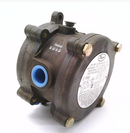 Dwyer 1950-5-2F - Pressure Switch