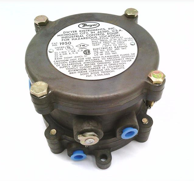 Dwyer 1950-5-2F - Pressure Switch